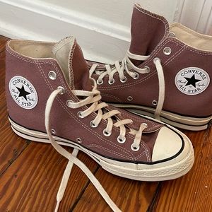 Never worn Converse